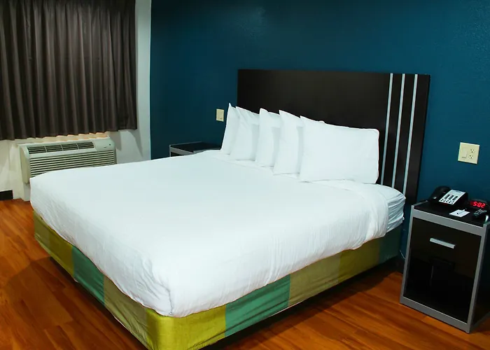 Stay Express Inn Dallas - Fair Park / Downtown (Adults Only)
